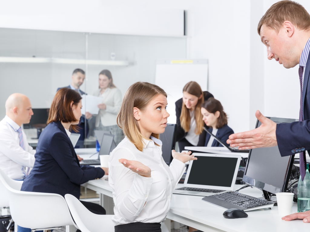 O que caracteriza subordinação no Direito do Trabalho?