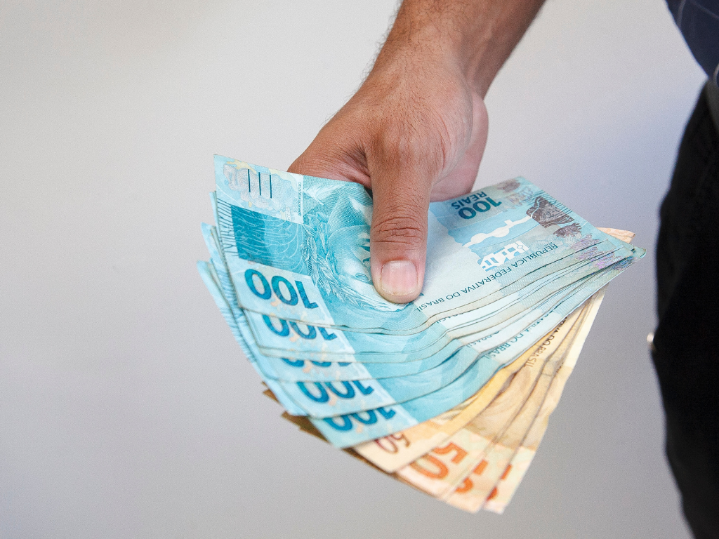 AJUSTE PARA ALCANCE DO SALÁRIO MÍNIMO NO INSS: SAIBA SE SEU BENEFÍCIO ESTÁ CORRETO